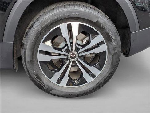 Certified 2025 Mercedes-Benz GLB 250 image 23