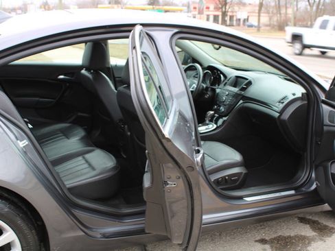 Used 2011 Buick Regal CXL w/ RL6 Preferred Equipment Group image 42