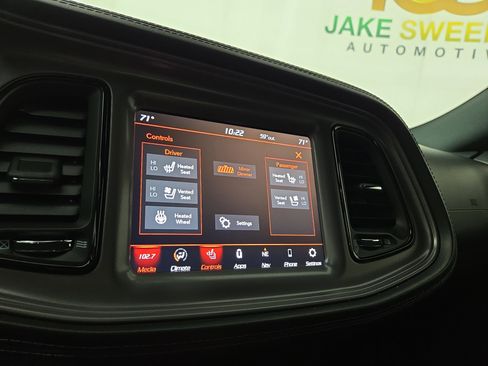 Used 2023 Dodge Challenger R/T w/ Plus Package image 26