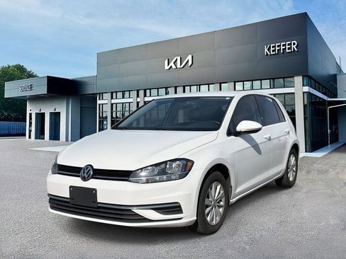 Used 2019 Volkswagen Golf S image 4