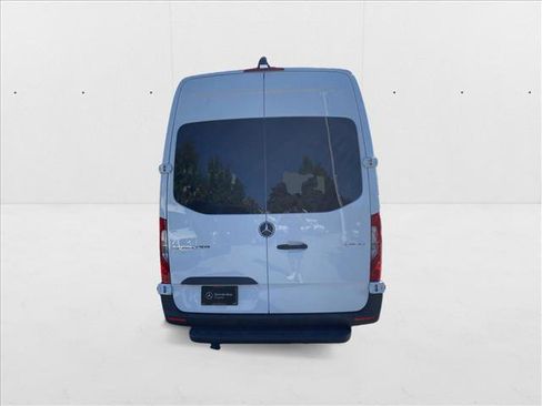 New 2025 Mercedes-Benz Sprinter 2500 image 9