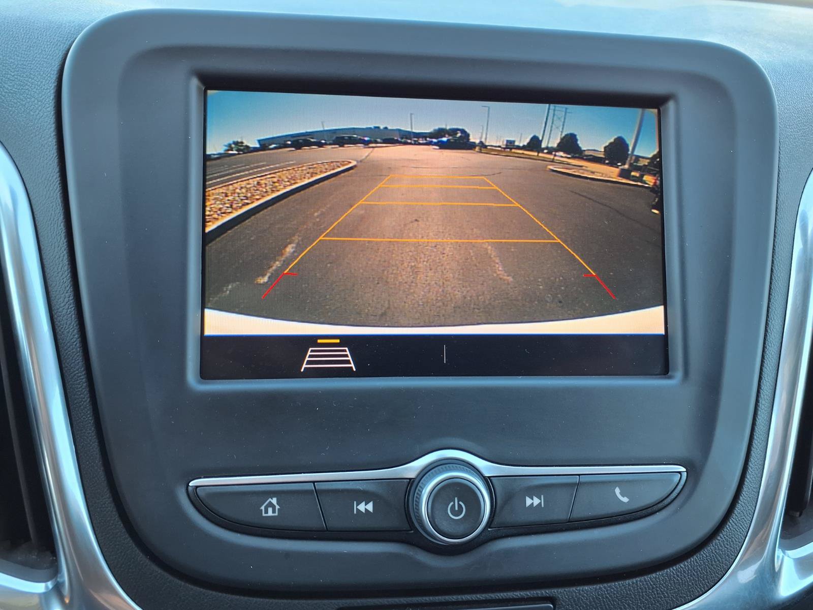 Used 2021 Chevrolet Equinox LT FWD image 7