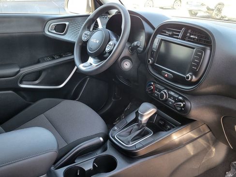 Certified 2024 Kia Soul LX w/ Option Group 015 FWD image 10