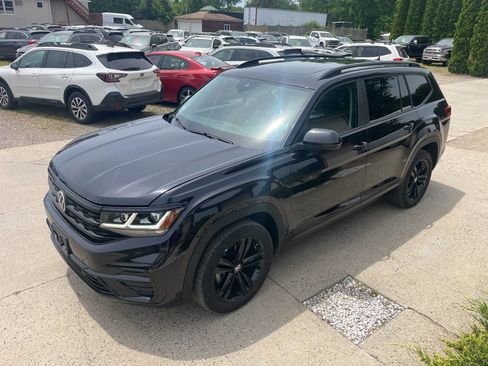 Used 2023 Volkswagen Atlas SEL R-Line AWD/4WD image 23