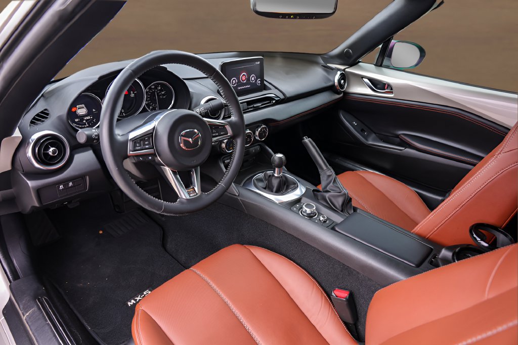 Used 2022 MAZDA MX-5 Miata RF Grand Touring RWD image 10