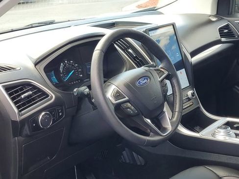Certified 2024 Ford Edge SEL w/ Convenience Package AWD/4WD image 13