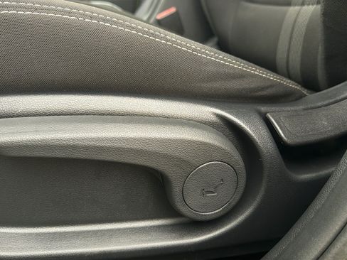Certified 2024 Hyundai Venue SEL FWD image 13