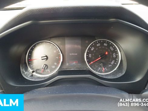 Used 2019 Toyota RAV4 LE FWD image 31