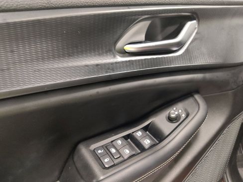 Used 2023 Jeep Grand Cherokee Altitude AWD/4WD image 27