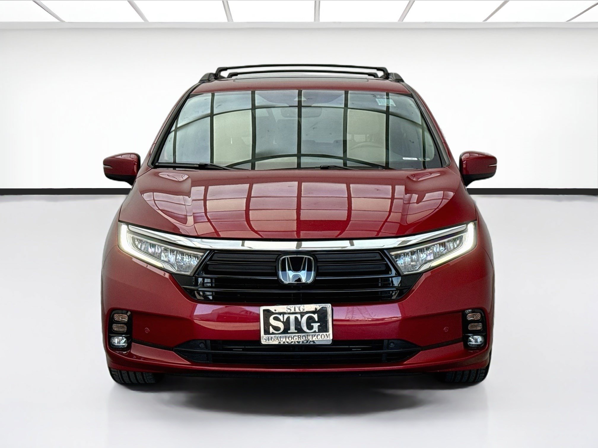 Used 2022 Honda Odyssey Touring image 2