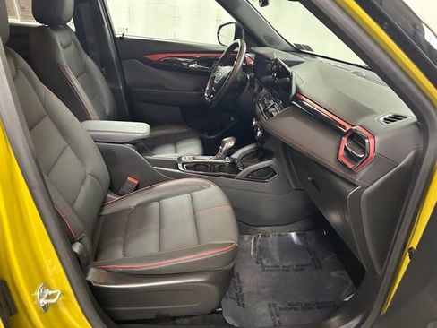 Used 2024 Chevrolet TrailBlazer RS w/ Convenience Package image 13