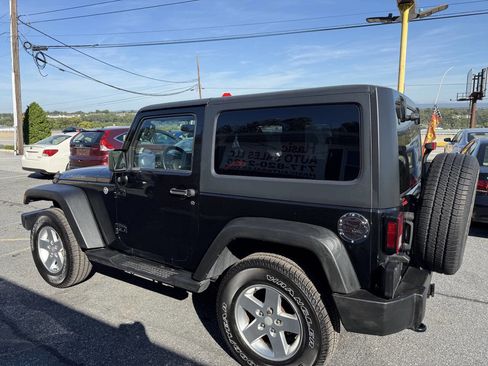 Used 2013 Jeep Wrangler Sport image 7