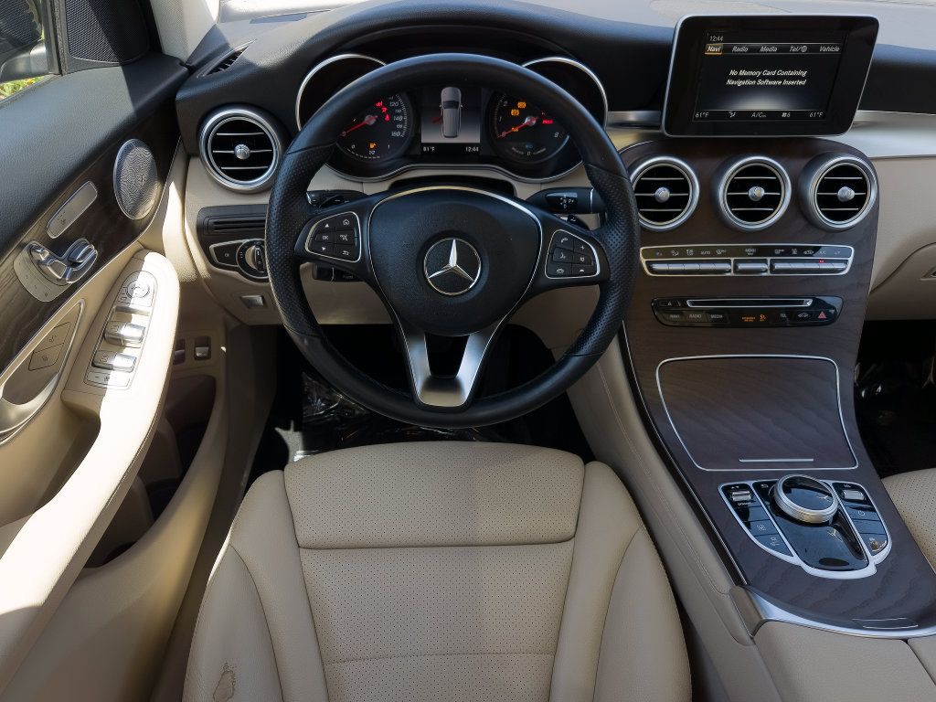 Used 2019 Mercedes-Benz GLC 350e 4MATIC image 15