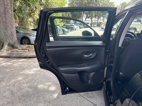 Used 2024 Honda HR-V LX image 24
