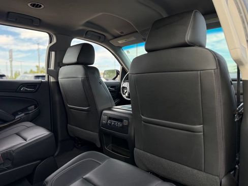 Used 2019 Chevrolet Tahoe LT w/ Luxury Package AWD/4WD image 19