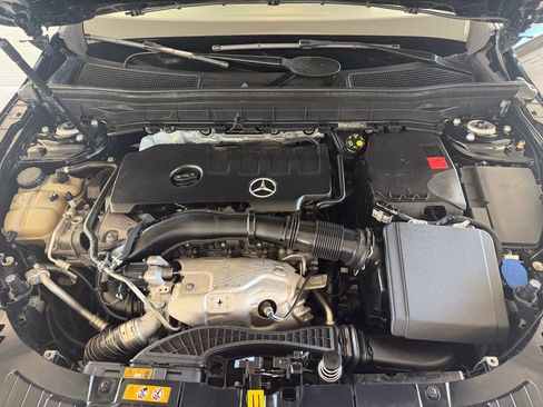 Used 2020 Mercedes-Benz GLB 250 image 15
