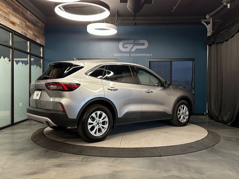 Used 2023 Ford Escape Active image 3