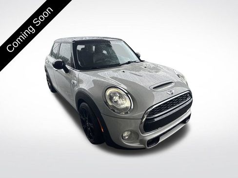 Used 2018 MINI Cooper S FWD image 3
