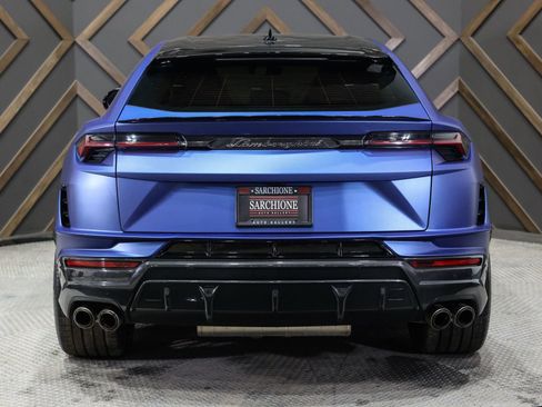 Used 2023 Lamborghini Urus Performante image 3