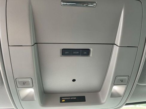 Used 2019 Chevrolet Silverado 1500 Custom w/ Custom Convenience Package image 24