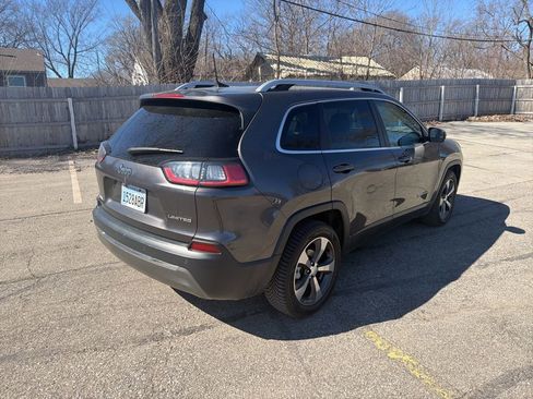 Used 2019 Jeep Cherokee Limited image 6