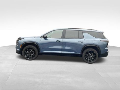 Used 2024 Chevrolet Traverse RS image 8