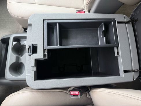 Used 2013 Nissan NV 3500 SL w/ Technology Pkg image 36