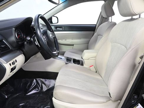 Used 2014 Subaru Outback 2.5i Premium w/ Moonroof Package AWD/4WD image 13