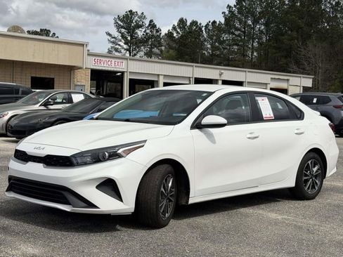 Used 2024 Kia Forte LXS FWD image 10