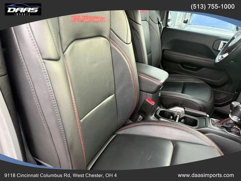 Used 2022 Jeep Wrangler Unlimited Rubicon w/ Cold Weather Group image 37