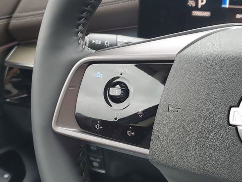 New 2025 Nissan Murano Platinum image 16