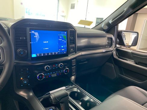 New 2025 Ford F150 Lariat w/ Equipment Group 501A Mid image 13