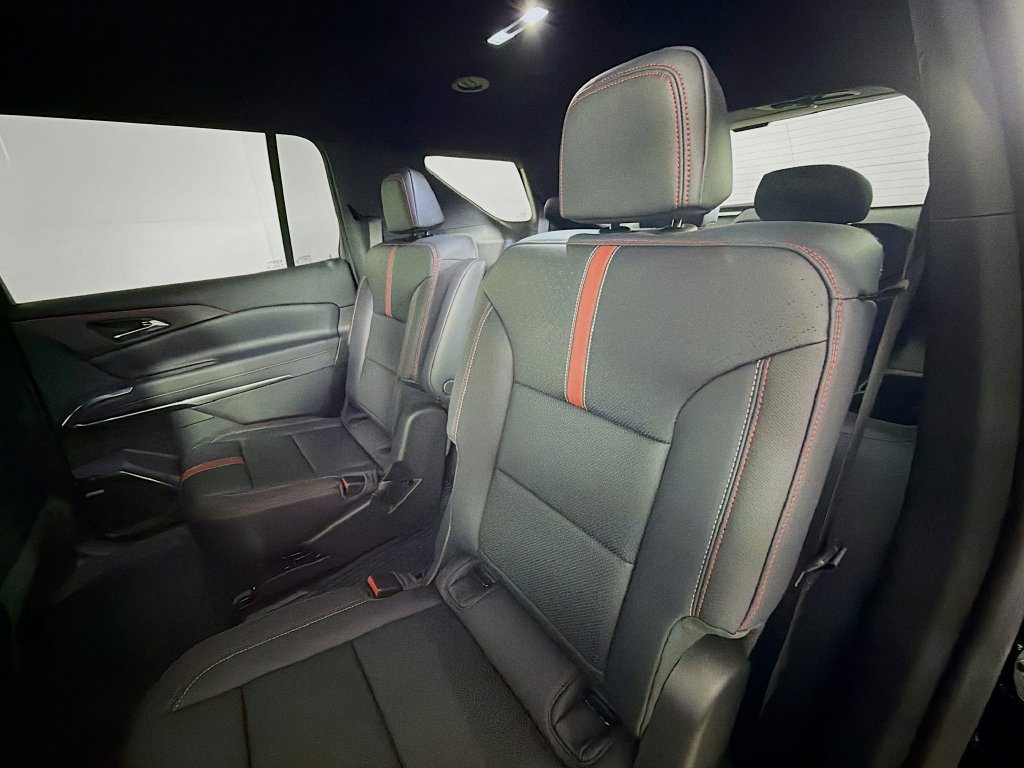 New 2026 Chevrolet Traverse RS w/ LPO, Floor Liner Package AWD/4WD image 19