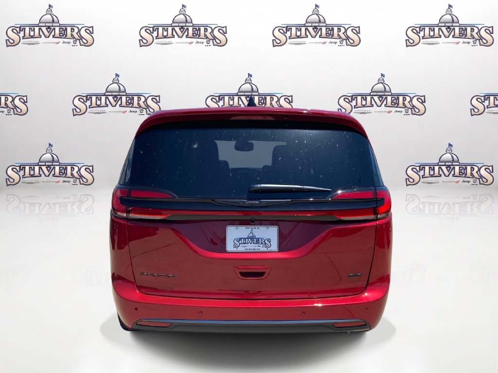 New 2026 Chrysler Pacifica Select AWD/4WD image 5