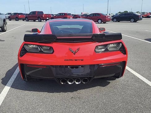 Used 2016 Chevrolet Corvette Z06 w/ 3LZ Preferred Equipment Group RWD image 6
