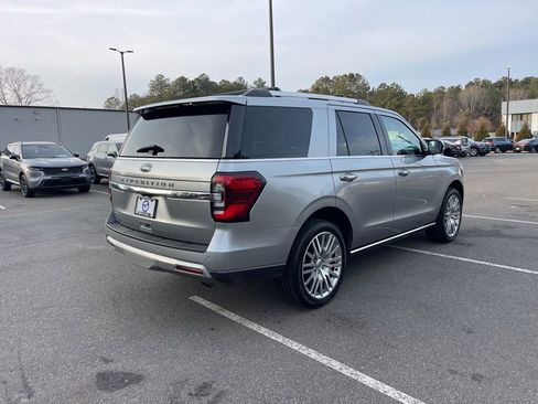 Certified 2024 Ford Expedition Limited image 5