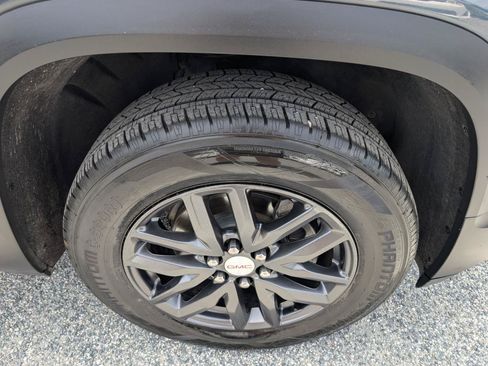 Used 2019 GMC Acadia SLT FWD image 4