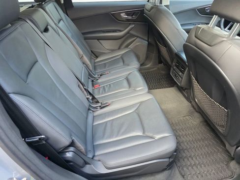 Used 2022 Audi Q7 3.0T Premium w/ Convenience Package image 29