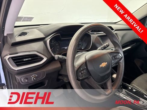 Used 2021 Chevrolet TrailBlazer LS image 18