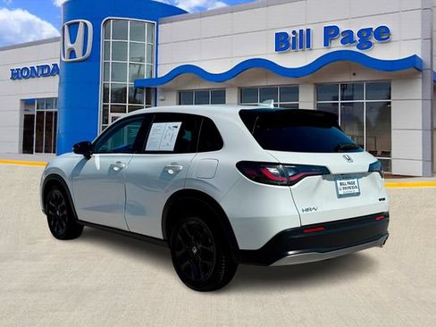 Certified 2025 Honda HR-V Sport image 6