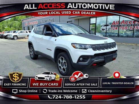 Used 2022 Jeep Compass Trailhawk AWD/4WD image 2