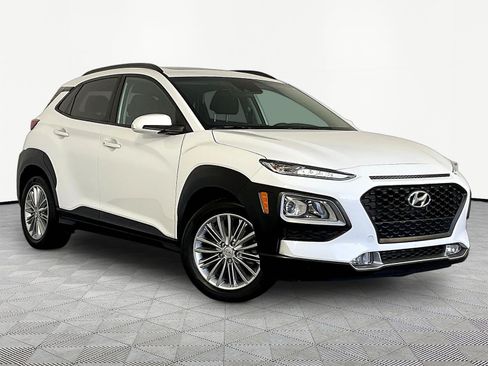 Used 2021 Hyundai Kona SEL Plus w/ Cargo Package AWD/4WD image 3
