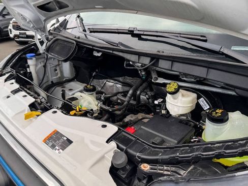 Used 2023 Ford E-Transit RWD image 36