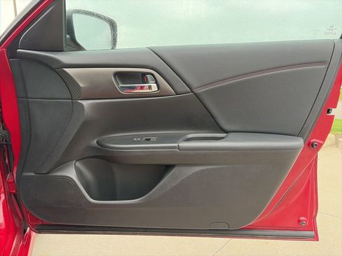 Used 2017 Honda Accord Sport Special Edition image 21