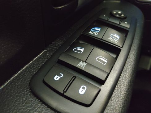 Used 2016 RAM 1500 Tradesman w/ Popular Equipment Group image 27