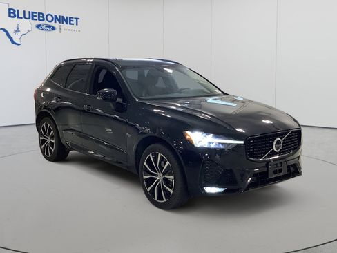 Used 2024 Volvo XC60 B5 Plus w/ Protection Package Premier AWD/4WD image 3