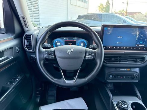 Used 2025 Ford Bronco Sport Outer Banks w/ Outer Banks Tech Package+ AWD/4WD image 13