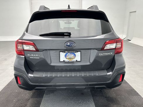 Used 2018 Subaru Outback 2.5i Limited image 10