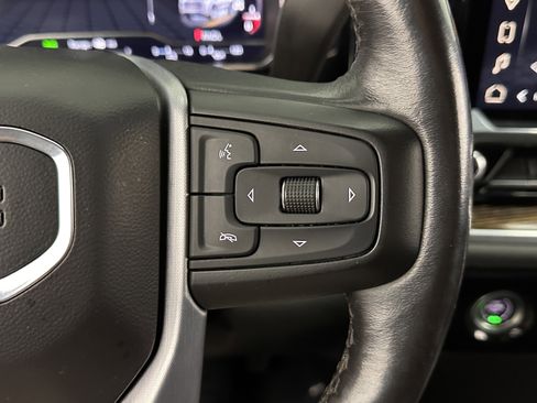 Used 2022 GMC Sierra 1500 Elevation image 18