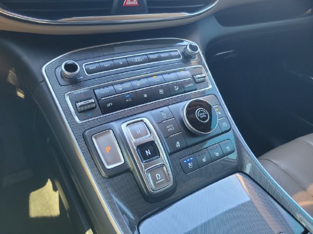 Used 2022 Hyundai Santa Fe Limited FWD image 22